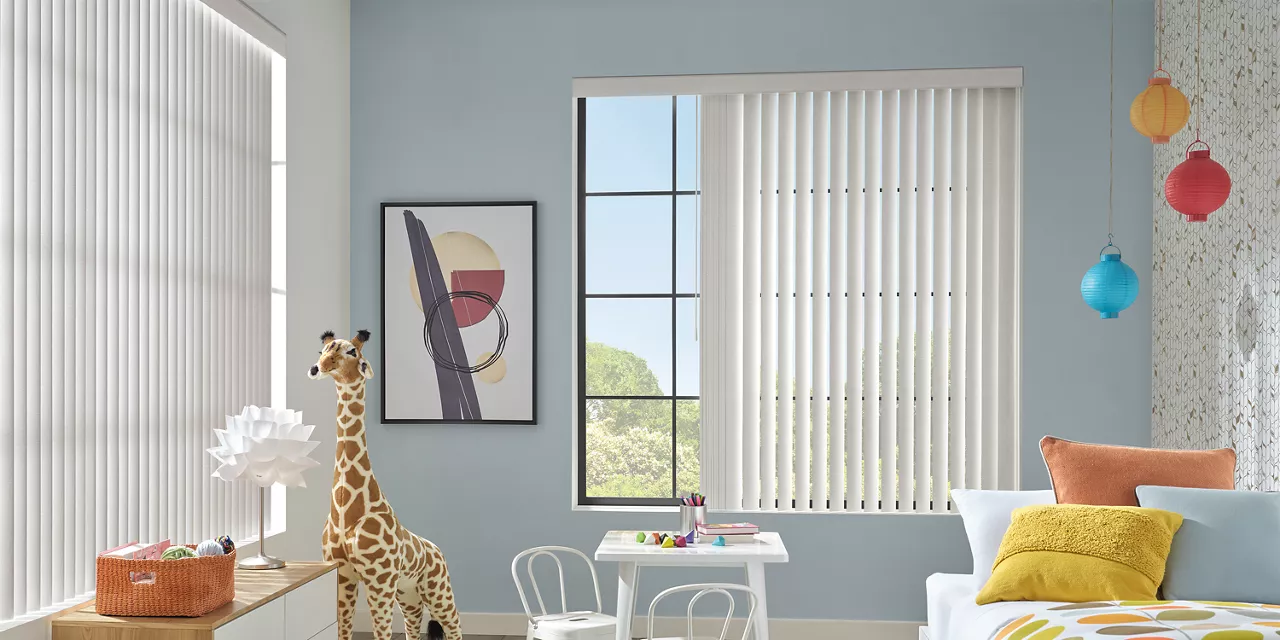 Vertical Solutions®<br />
Vertical Blinds